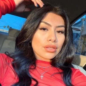 Meet your Posher, Sheyla